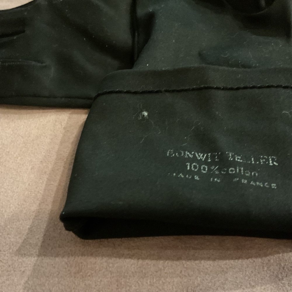 Woman’s gloves